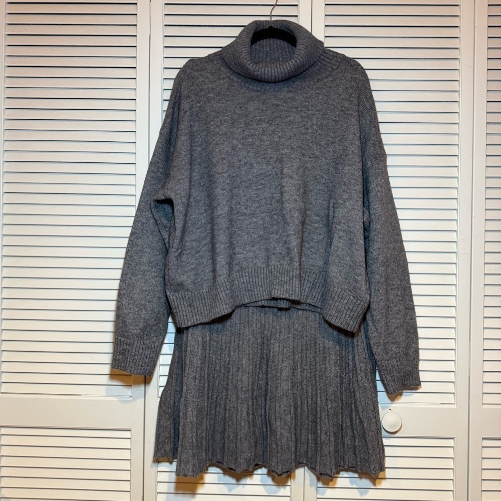 Fashion Nova Pleated Sweater Skirt Set - Grey - Picture 4 of 7